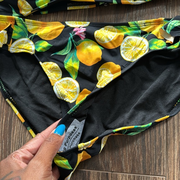 Lemon two piece Bikini - Picture 3 of 6